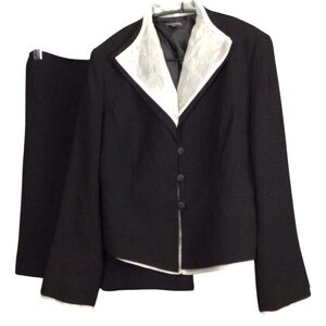 Isabella Black and White  Classic 2 Piece Skirt Suit size 12
